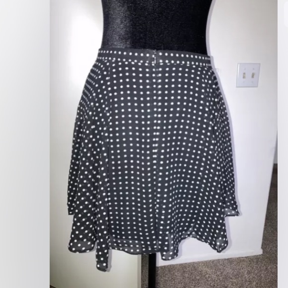 BCBG Polka Dot Skirt Small - Picture 4 of 4